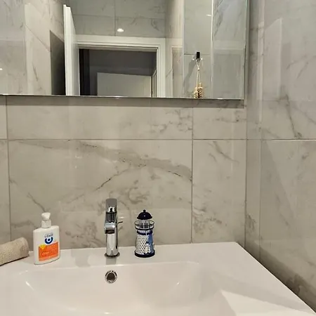 Apartment Modern Elegance V1