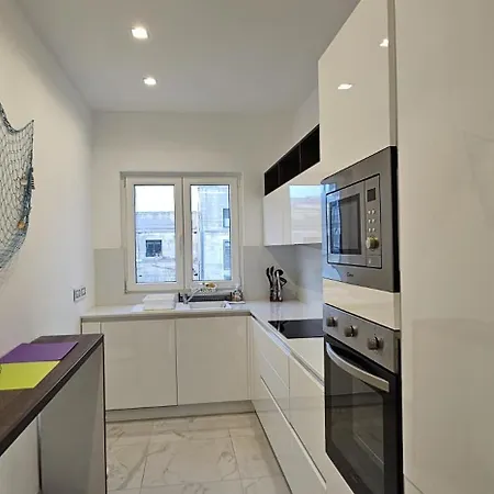 Modern Elegance V1 アパート バレッタ