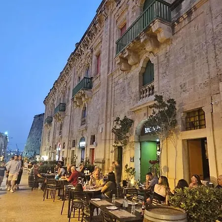 The Silk - V1 * Valletta