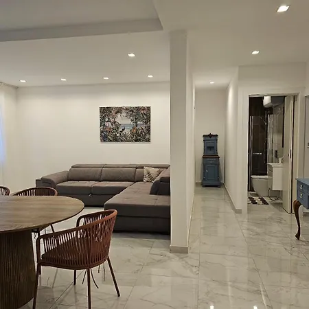 Modern Elegance V1