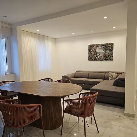 Modern Elegance V1 * Valletta